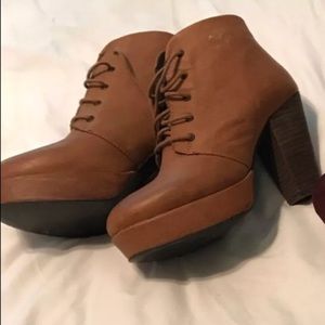 Steve Madden Tan Booties